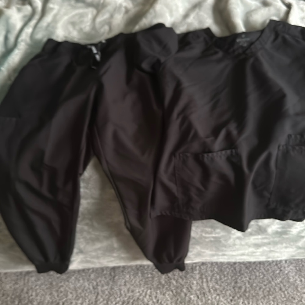 Woman’s scrubs, joggers